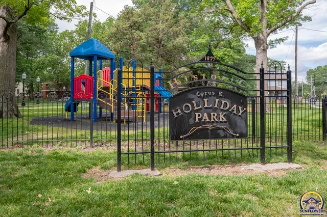 $365,000 | 1200 Southwest Taylor Street, Topeka, KS 66612