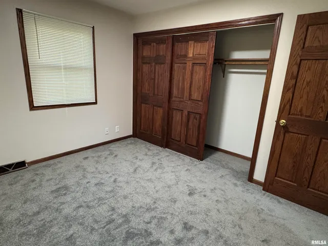 $1,000 | 4576 Cheyenne Avenue, Davenport, IA 52806