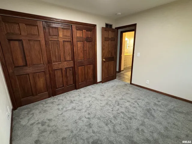 $1,000 | 4576 Cheyenne Avenue, Davenport, IA 52806