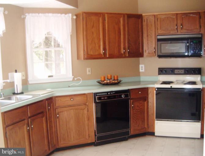 1712 Ross Road Forest Hill, MD 21050 - Photo 13 of 28 Kitchen