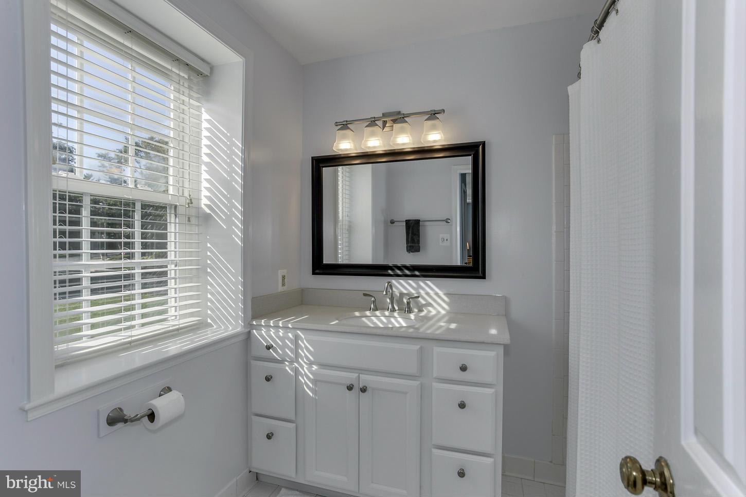 2301 McCormick Road Rockville, MD 20850 - Photo 18 of 30 Bath (Master)