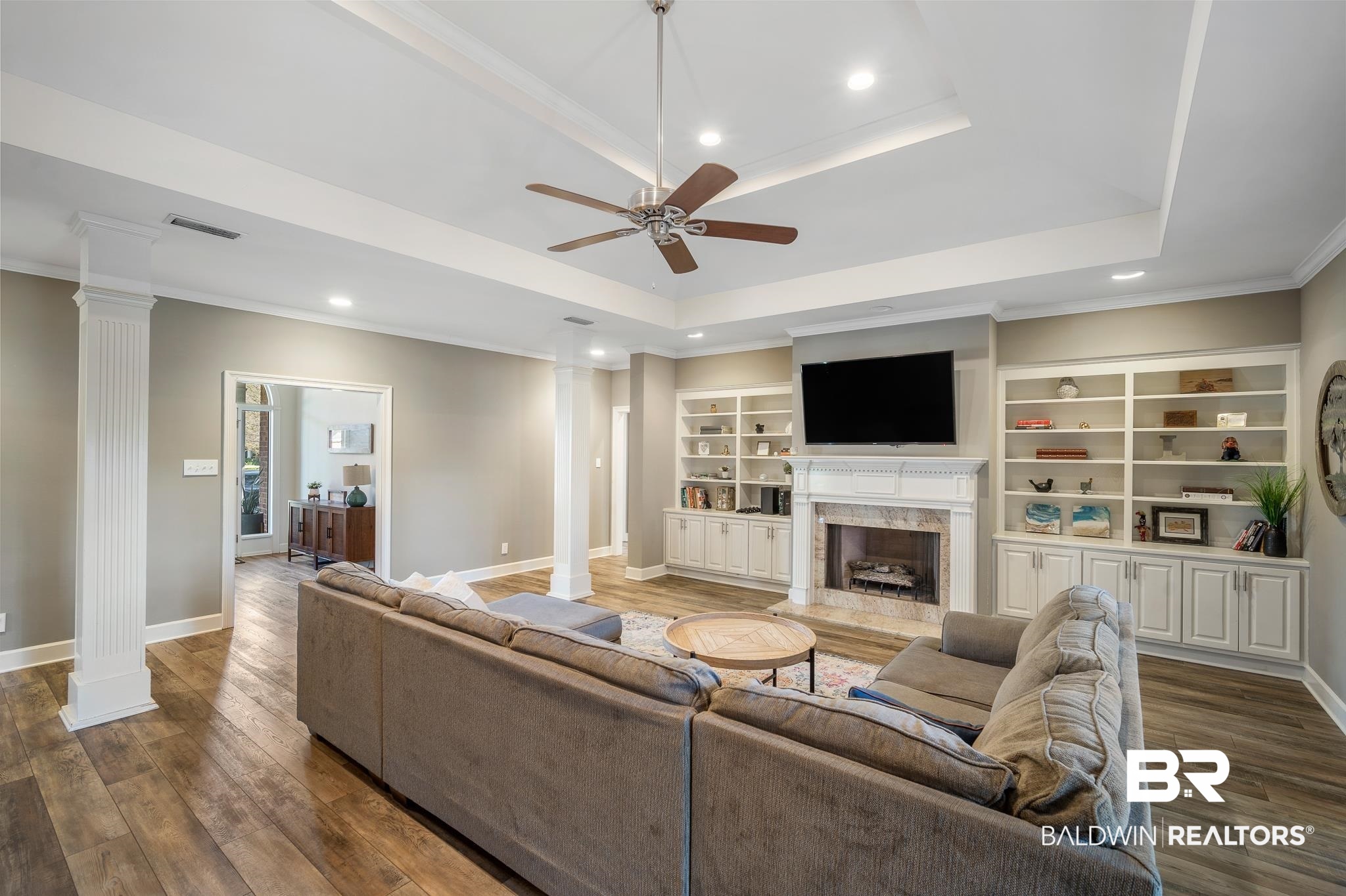 503 Potters Mills Road Daphne, AL 36526 - Photo 8 of 35 Custom Built-ins/Wood FP
