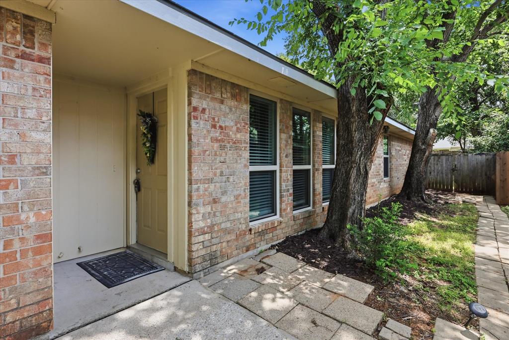 4203 Spring Meadow Lane Flower Mound, TX 75028 - Photo 2 of 15
