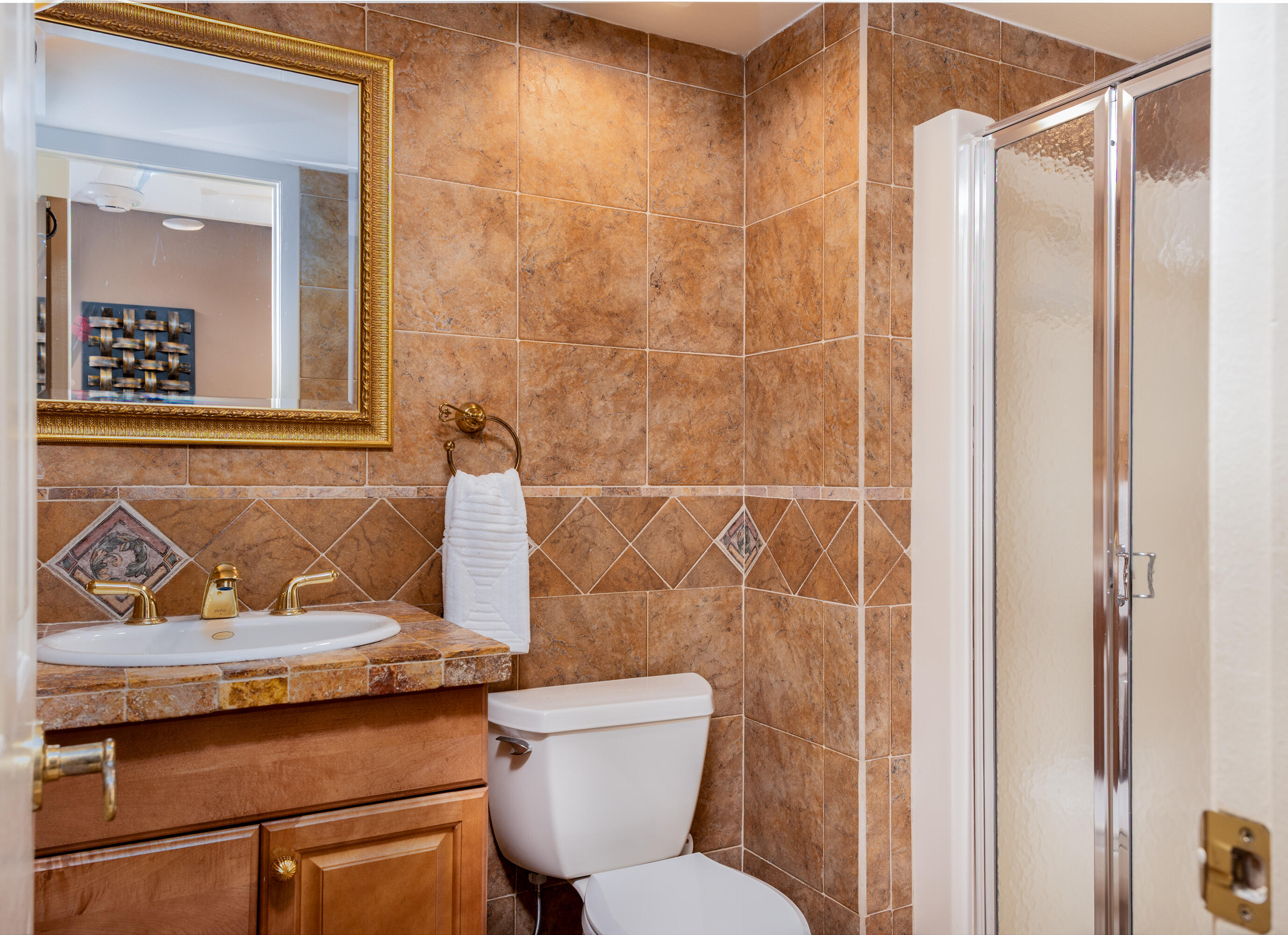 521 North Riverside Drive, Unit 208 Pompano Beach, FL 33062 - Photo 17 of 50 Guest Bath