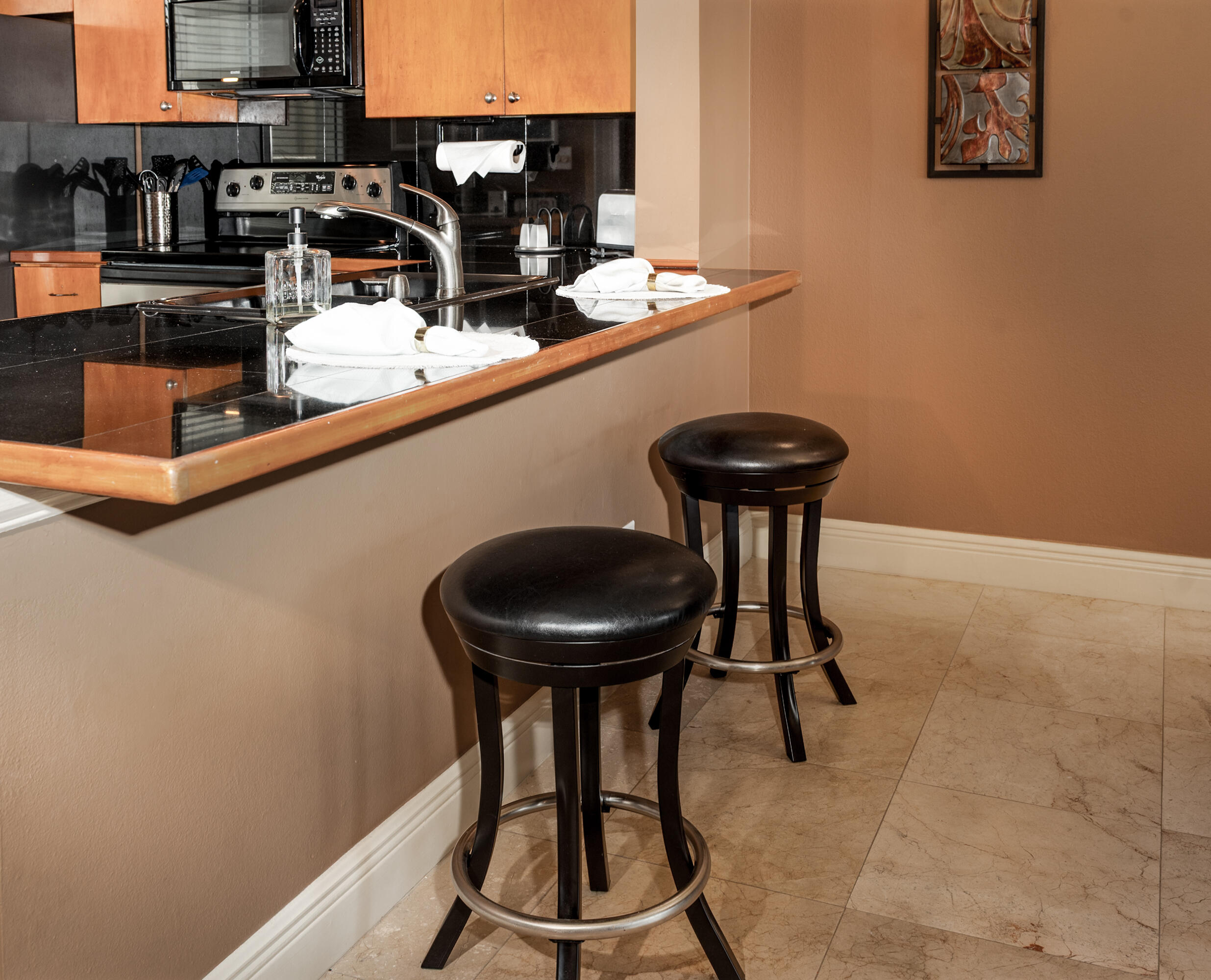 521 North Riverside Drive, Unit 208 Pompano Beach, FL 33062 - Photo 25 of 50 Breakfast-Counter Bar
