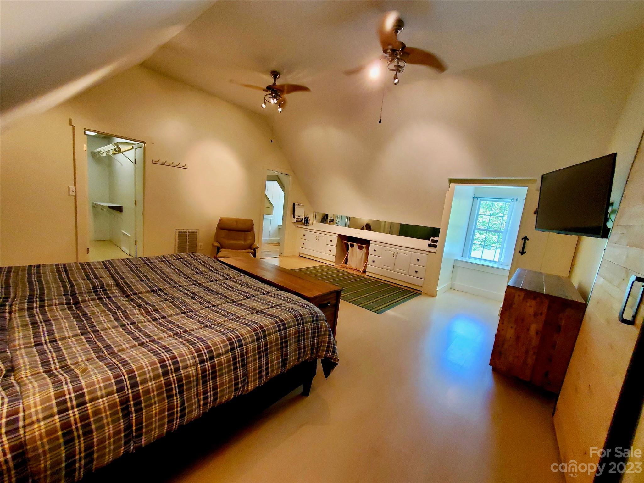 2732 Blanton Branch Road Sylva, NC 28779 - Photo 27 of 43 Gallery Image 27