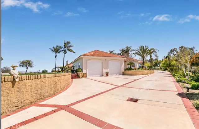 $3,250,000 | 15980 Summit Crest Drive, Riverside, CA 92506