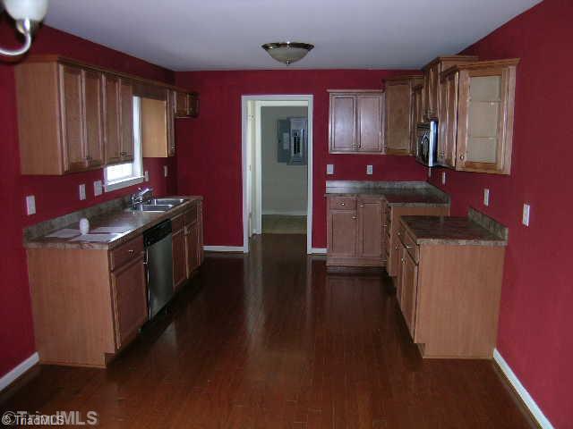 1603 Foxfire Road Asheboro, NC 27205 - Photo 5 of 12 Kitchen.