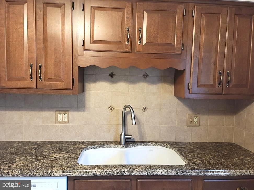 3140 Wild Run Road Pennsburg, PA 18073 - Photo 12 of 31 Kitchen