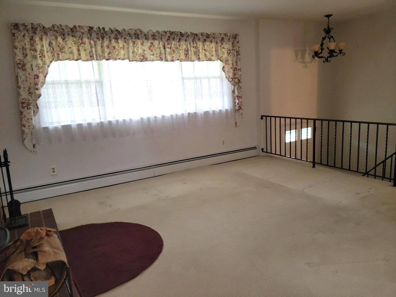 3140 Wild Run Road Pennsburg, PA 18073 - Photo 21 of 31 Living Room