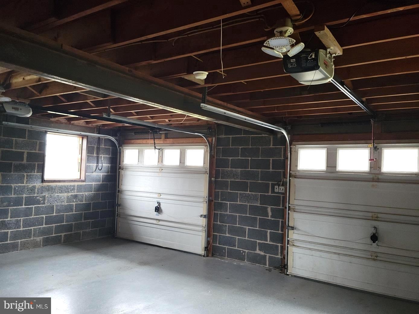 3140 Wild Run Road Pennsburg, PA 18073 - Photo 8 of 31 2 Car Garage