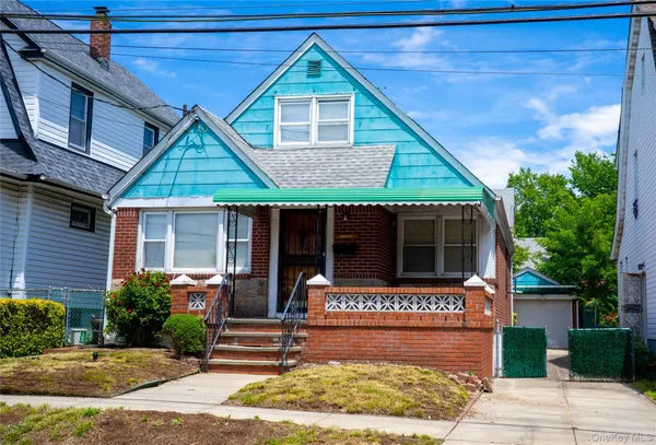 $789,999 | 217-35 110th Avenue | Queens Village