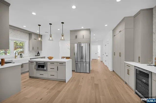 $1,699,000 | 25 Wardell Road, Livingston, NJ 07039