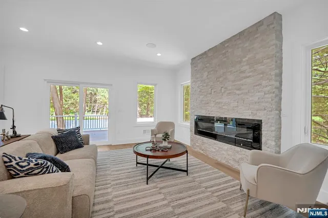 $1,699,000 | 25 Wardell Road, Livingston, NJ 07039