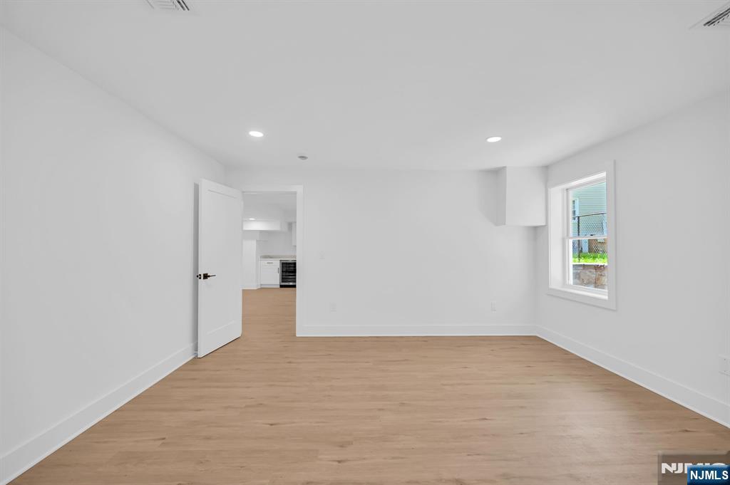 25 Wardell Road Livingston, NJ 07039 - Photo 31 of 34