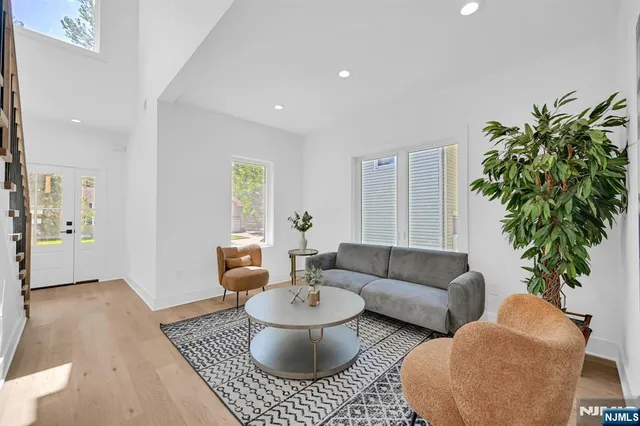 $1,699,000 | 25 Wardell Road, Livingston, NJ 07039