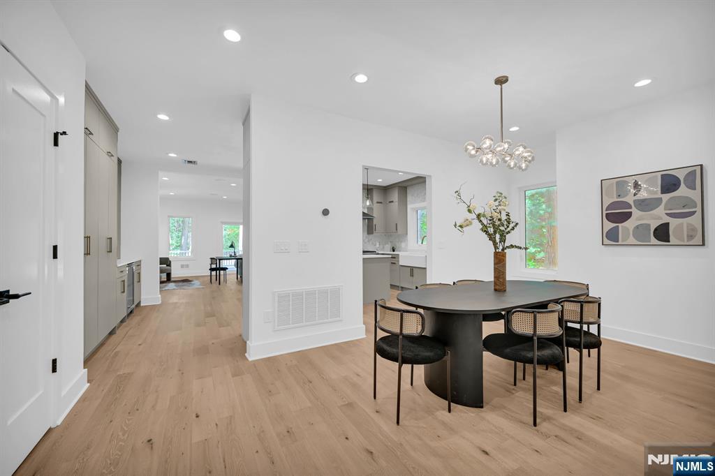 25 Wardell Road Livingston, NJ 07039 - Photo 6 of 34