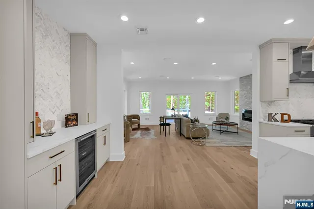 $1,699,000 | 25 Wardell Road, Livingston, NJ 07039