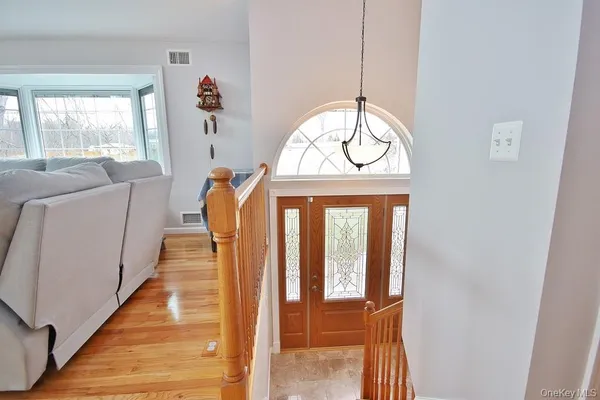 $4,000 | 478 Lake Road, New Windsor, NY 12553