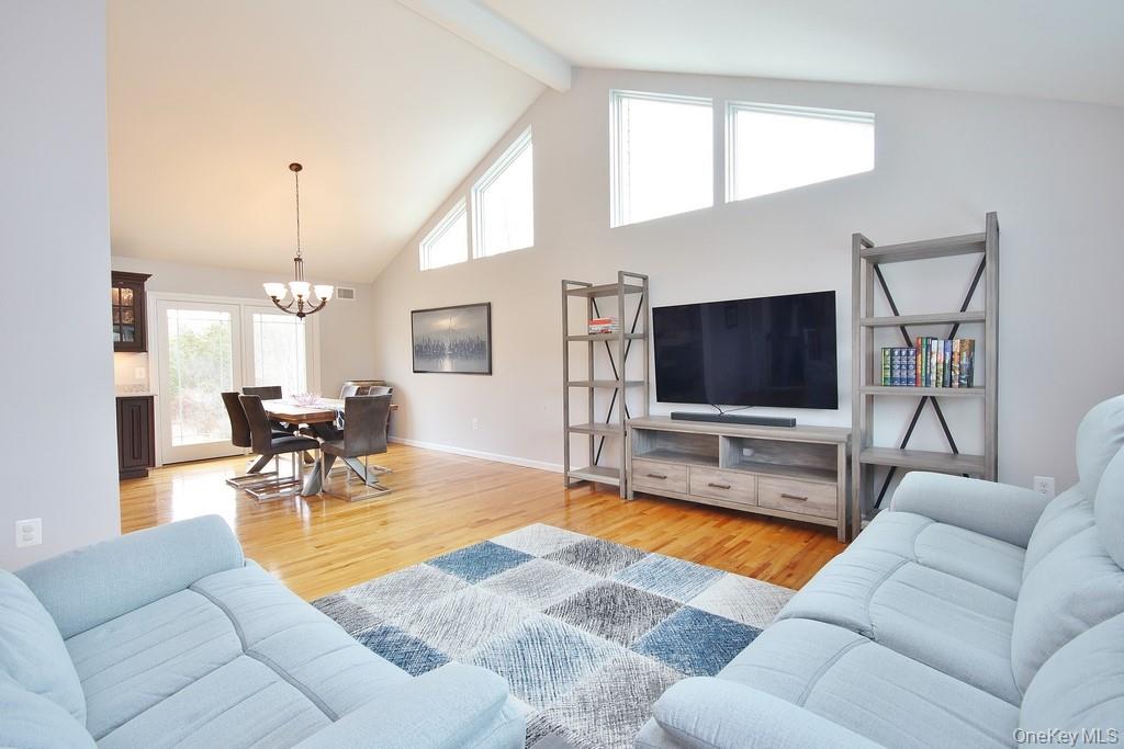 478 Lake Road New Windsor, NY 12553 - Photo 3 of 40