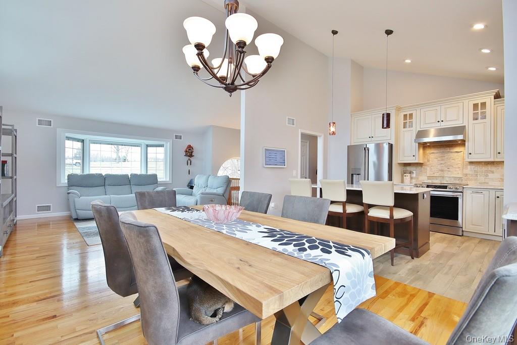 478 Lake Road New Windsor, NY 12553 - Photo 5 of 40