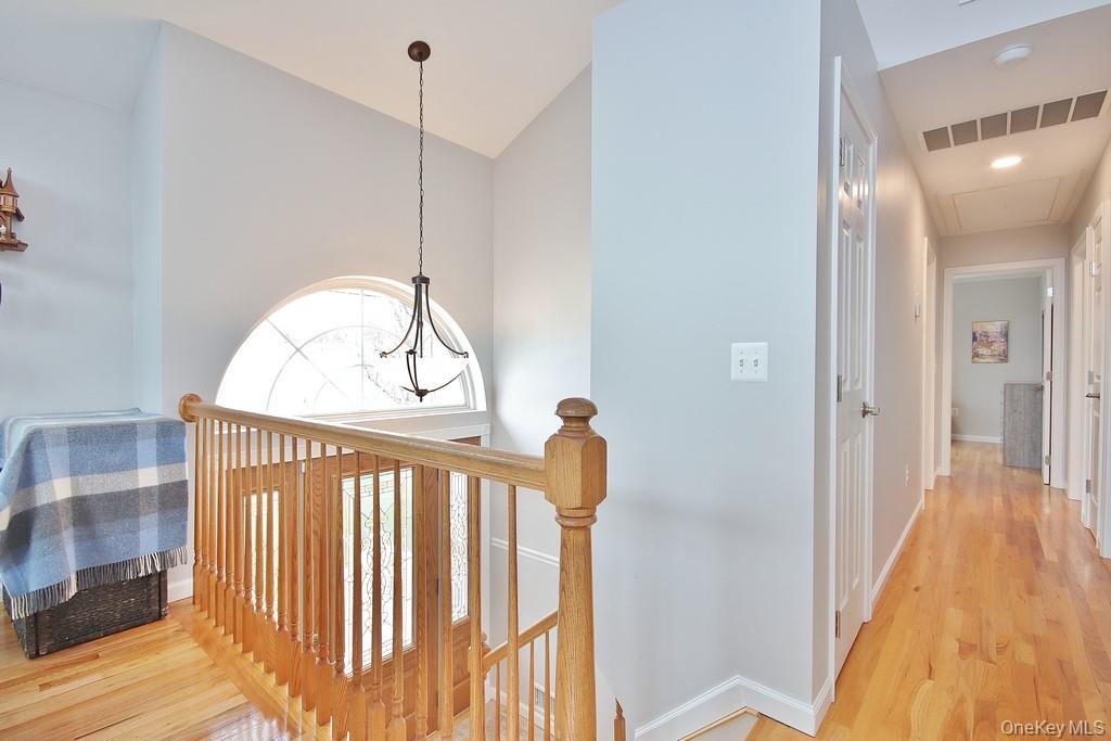 478 Lake Road New Windsor, NY 12553 - Photo 9 of 40