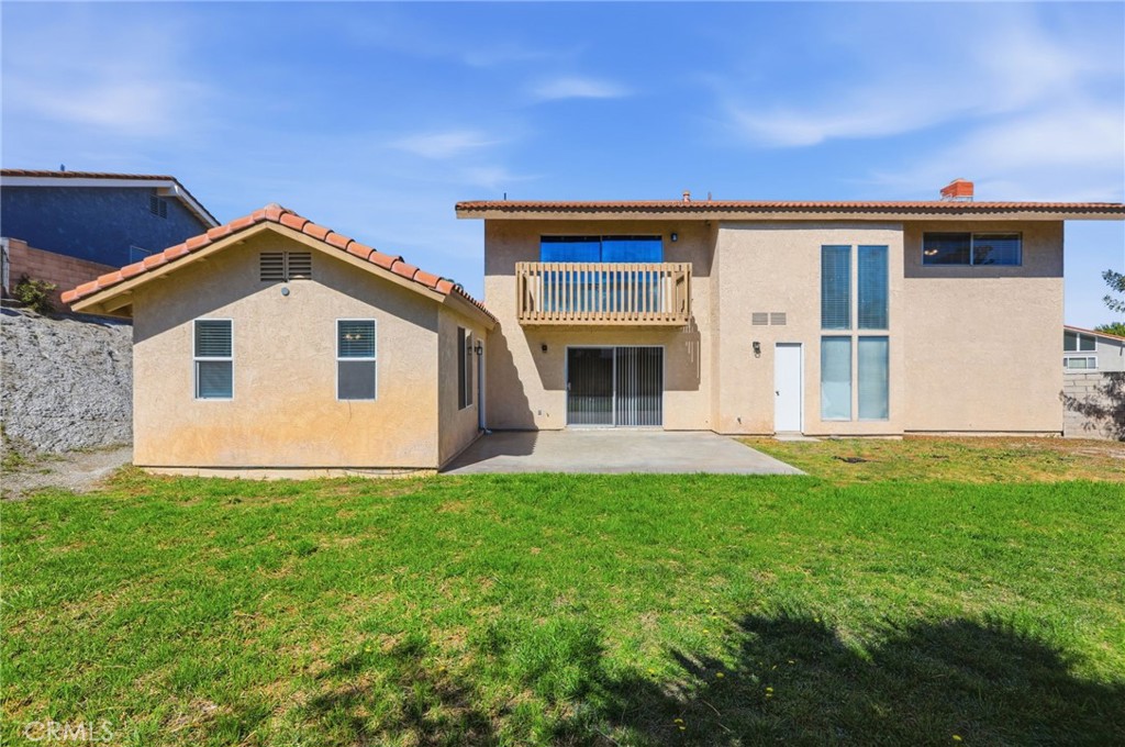 1420 Timberlane Drive Riverside, CA 92506 - Photo 53 of 61 a front view of house with yard