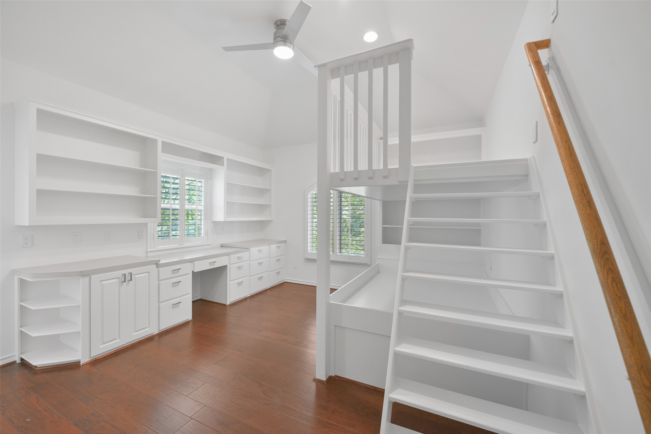 3724 Wroxton Road Houston, TX 77005 - Photo 22 of 40 Secondary bedroom with built-in bunk beds, desk and storage, located on the 2nd floor.