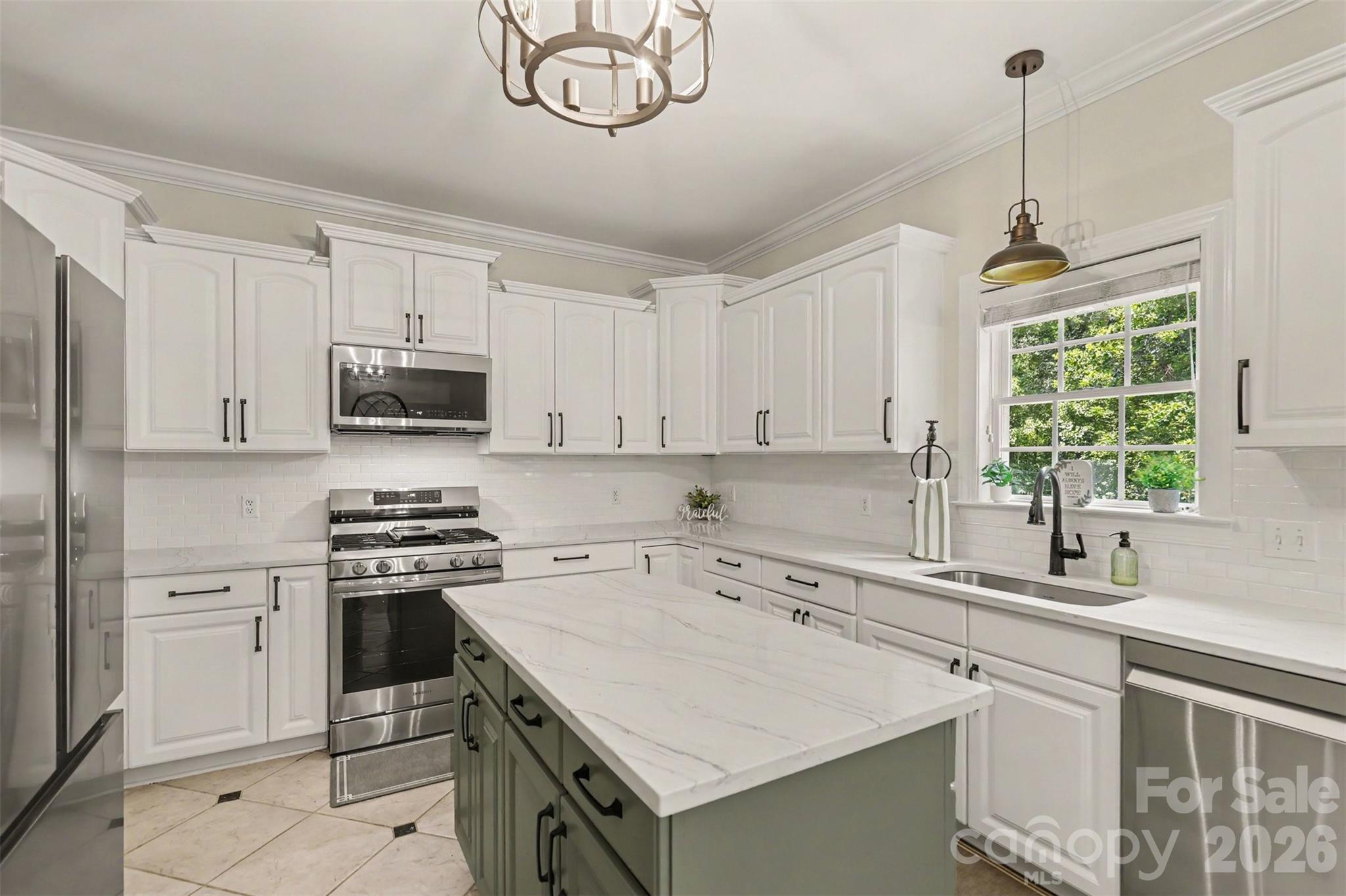 8401 Shelley Mullis Road Fort Mill, SC 29707 - Photo 15 of 40