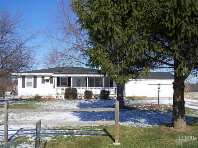 5185 Johns Street Decatur, IN 46733 - Photo 1 of 6
