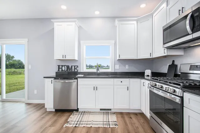 $350,000 | 652 Bungalow Drive, Nappanee, IN 46550