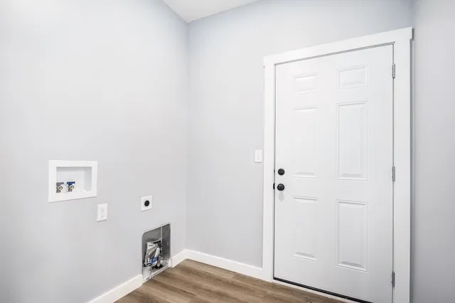 $350,000 | 652 Bungalow Drive, Nappanee, IN 46550