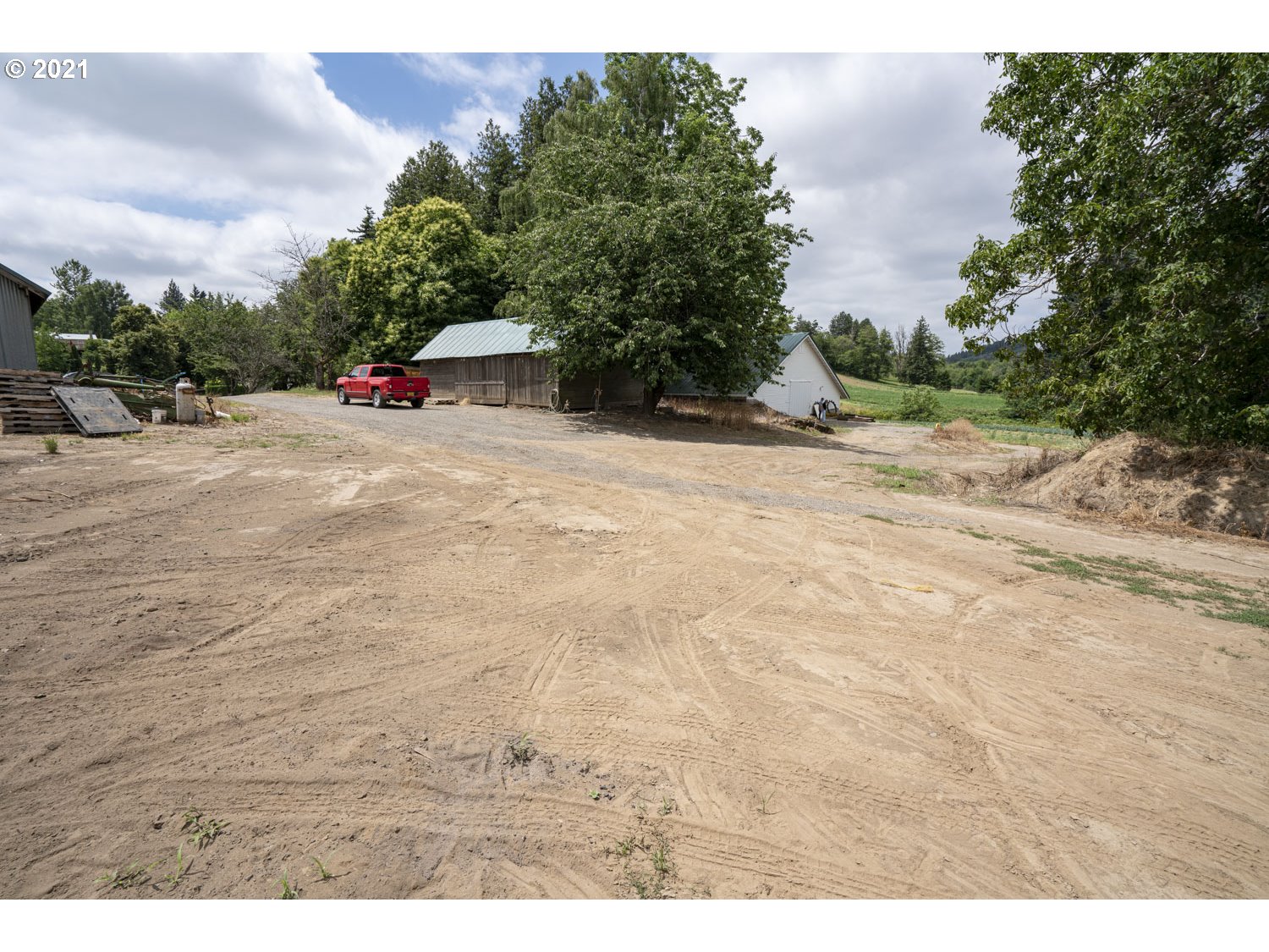 33535 Northeast Mershon Road Corbett, OR 97019 - Photo 12 of 21 Gallery Image 12