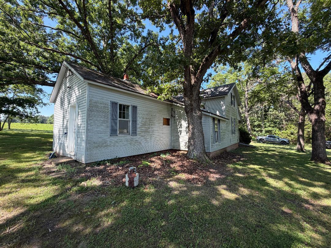 5401 Dandelion Road Hartville, MO 65667 - Photo 2 of 17 Side View Of Home