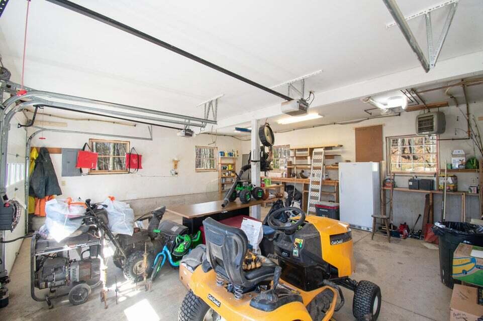 56 Cove Road Georgetown, ME 04548 - Photo 43 of 76 Heated garage