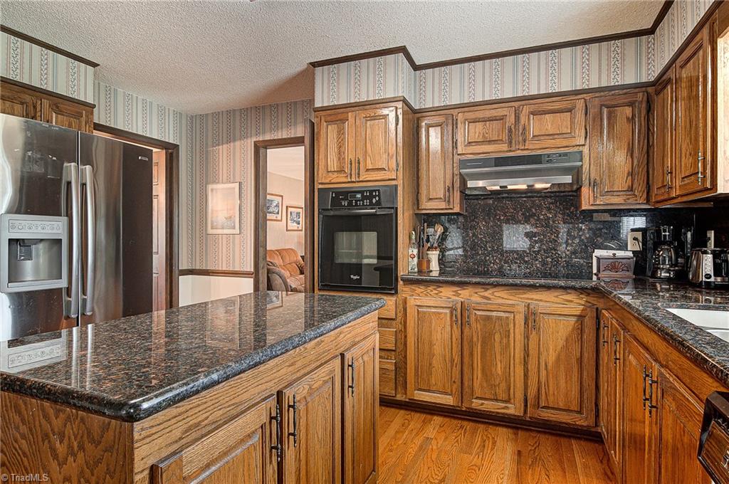 4995 Dock Davis Road Clemmons, NC 27012 - Photo 8 of 29 Gallery Image 8
