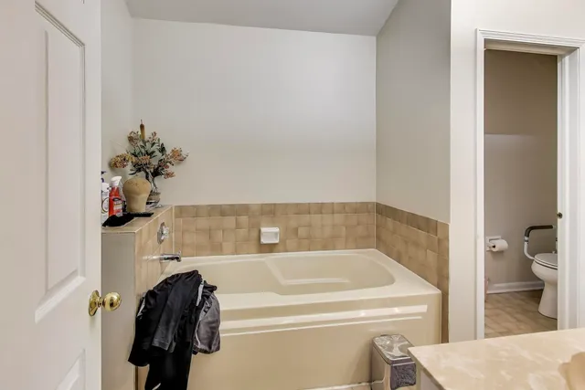 $445,000 | 2601 Burton Drive, Unit 1012834, Westchester, IL 60154