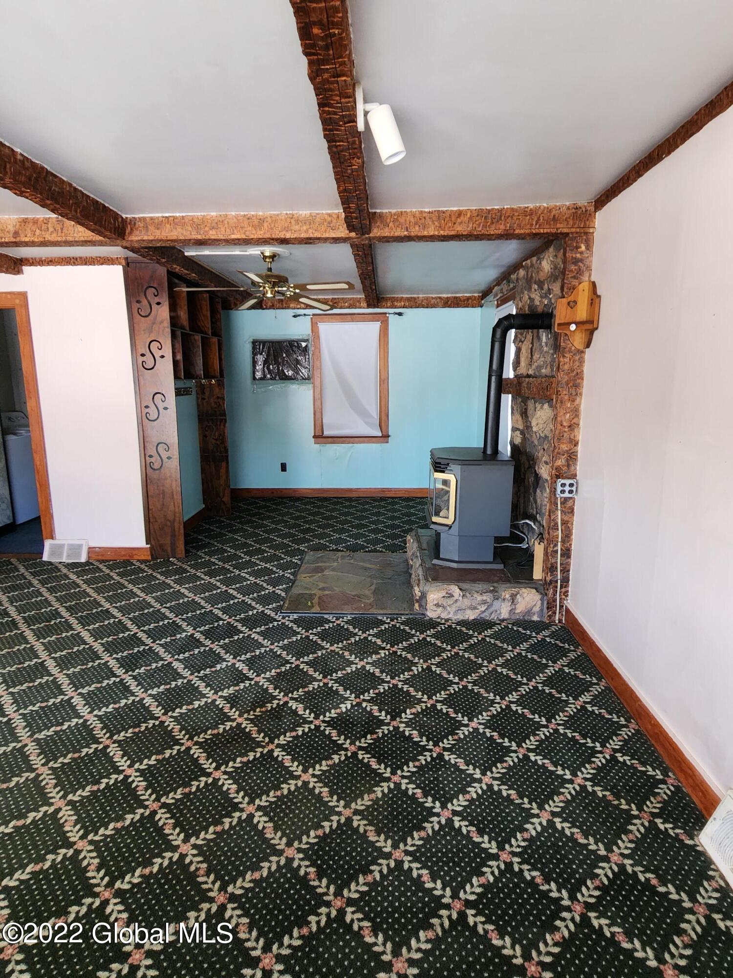 932 Sacandaga Road Fort Johnson, NY 12070 - Photo 10 of 26 20221213_094153 (1)