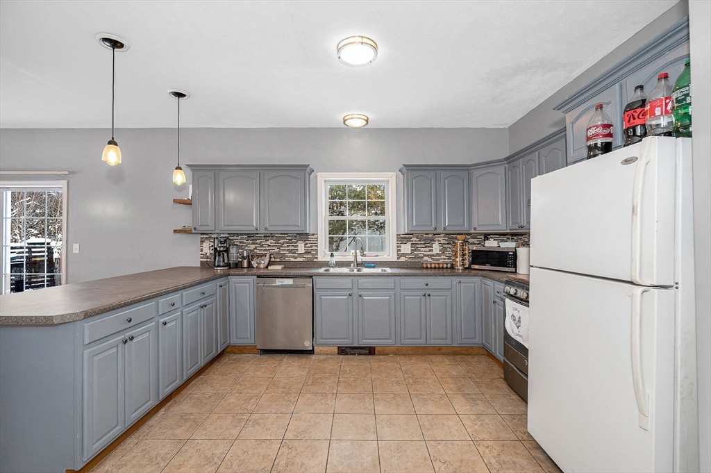 16 French Road Templeton, MA 01468 - Photo 12 of 42
