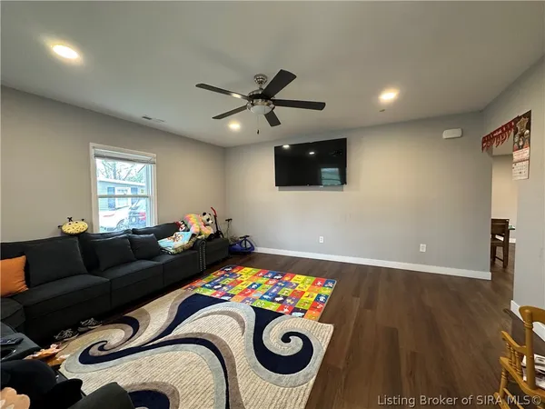 $195,000 | 701 East Hackberry Street, Salem, IN 47167