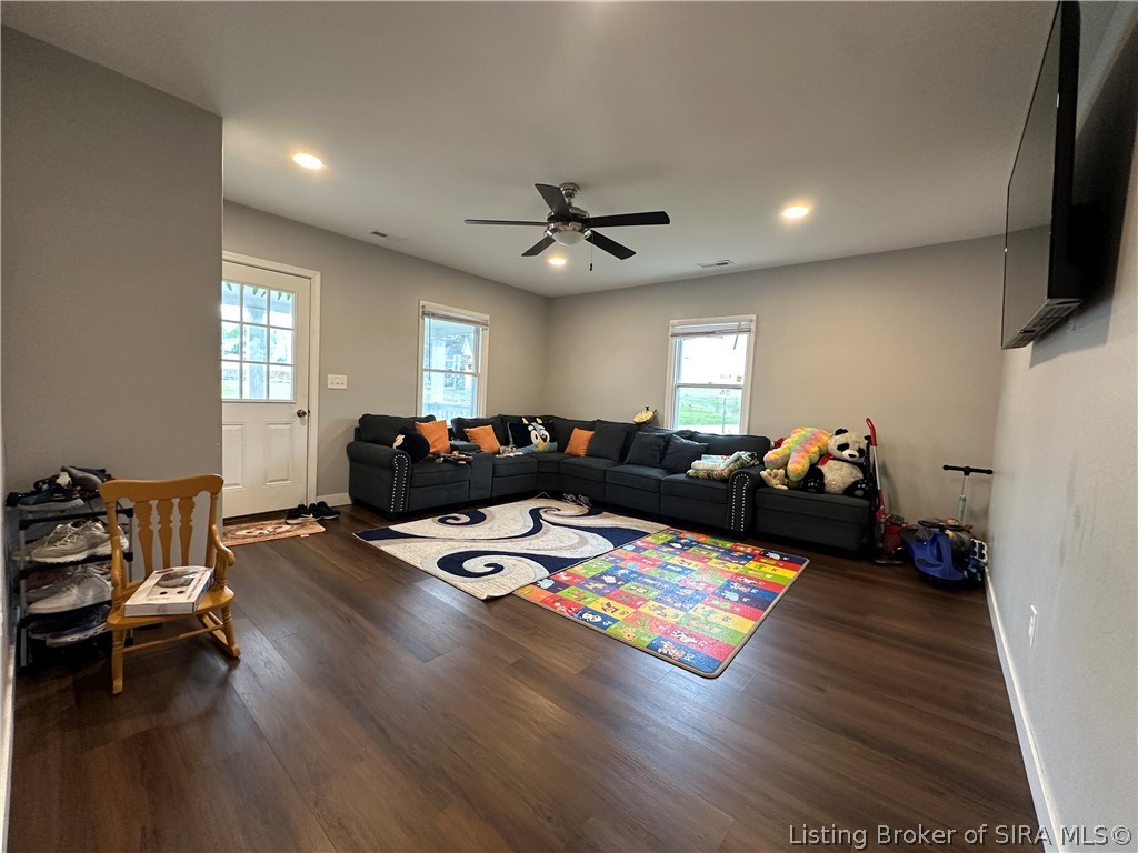 701 East Hackberry Street Salem, IN 47167 - Photo 8 of 18