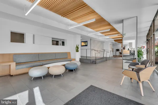 $279,900 | 3333 University Boulevard West, Unit 1008, Kensington, MD 20895