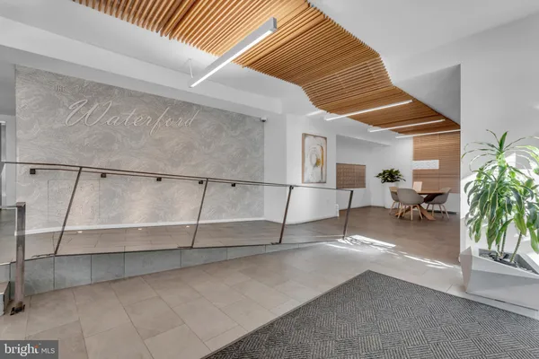 $279,900 | 3333 University Boulevard West, Unit 1008, Kensington, MD 20895