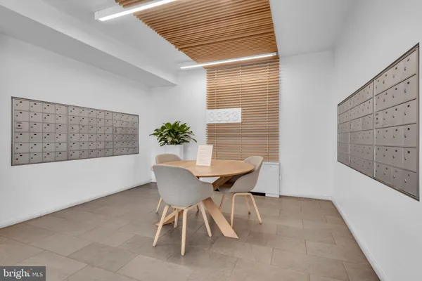 $279,900 | 3333 University Boulevard West, Unit 1008, Kensington, MD 20895