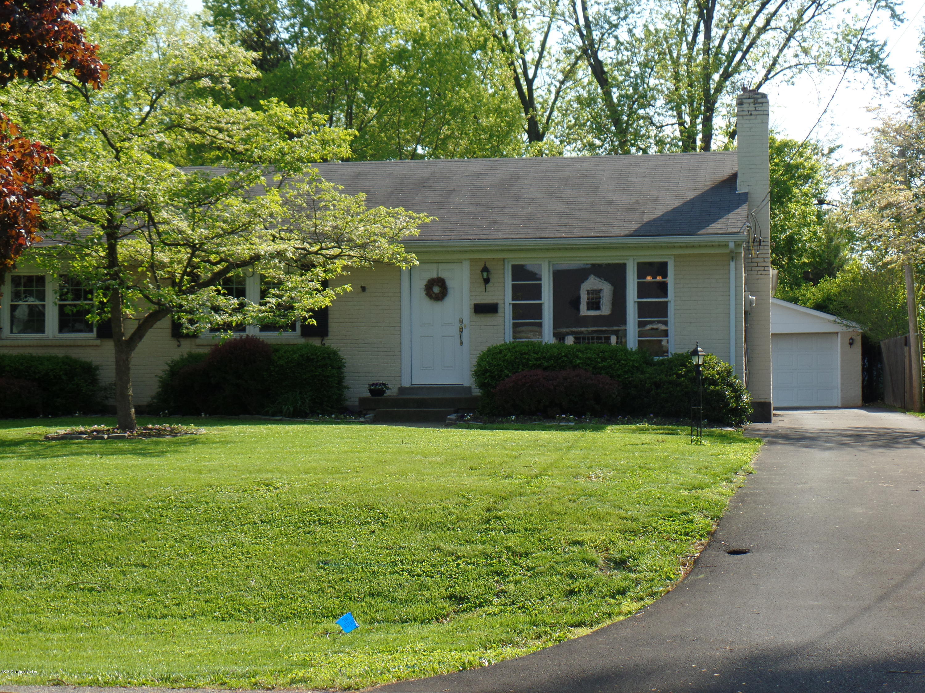 816 Perryman Road Louisville, KY 40207 - Photo 24 of 24 2015-05-01 17.26.00