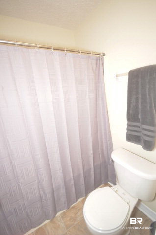 16183 Setter Circle Foley, AL 36535 - Photo 19 of 22 Master bathroom
