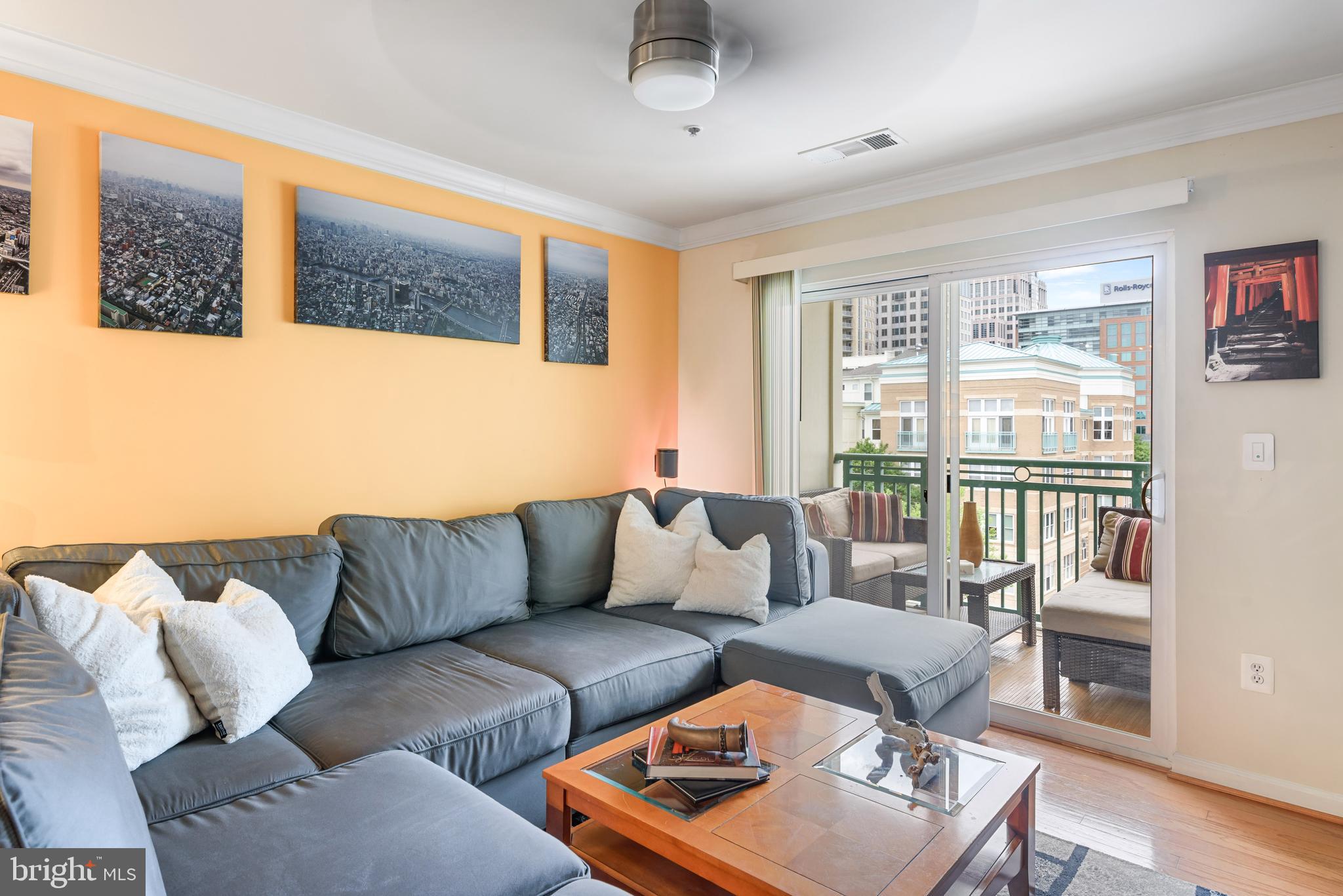 12001 Market Street, Unit 436 Reston, VA 20190 - Photo 11 of 28 Living area