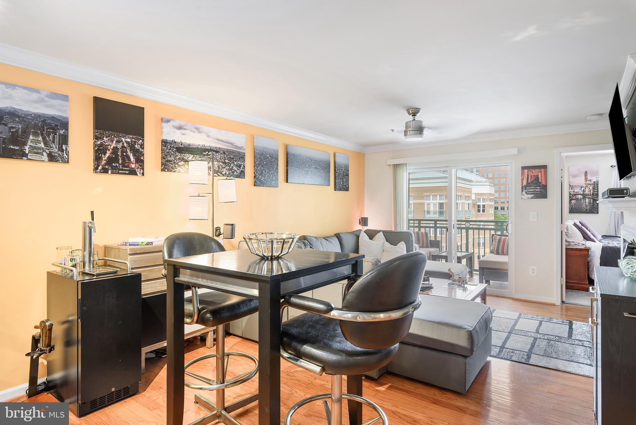 12001 Market Street, Unit 436 Reston, VA 20190 - Photo 8 of 28 Dining area