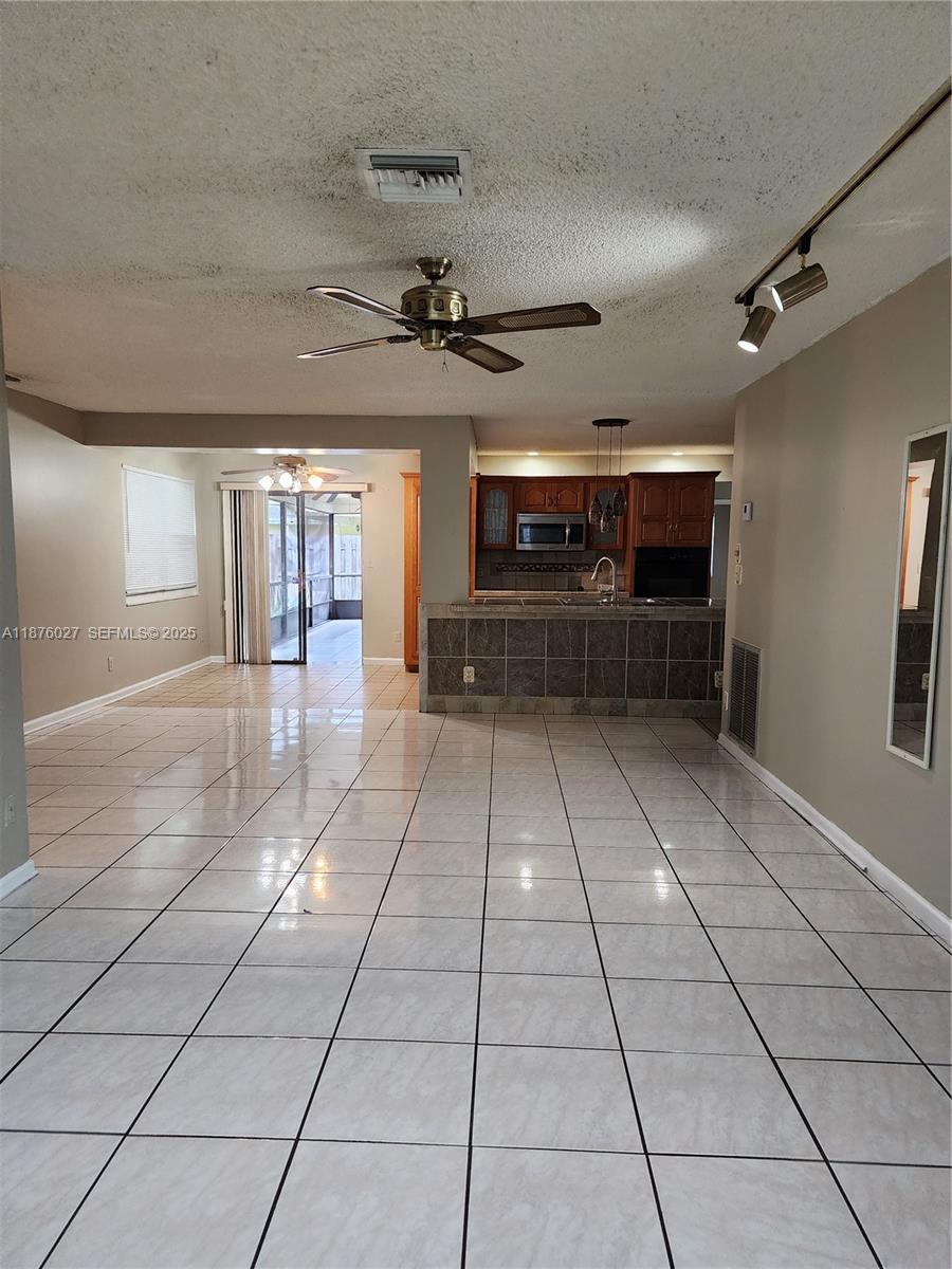 7150 Northwest 46th Street, Unit 7150 Lauderhill, FL 33319 - Photo 15 of 16