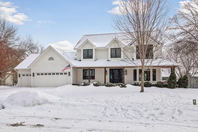 $749,900 | 13620 Georgia Drive, Apple Valley, MN 55124